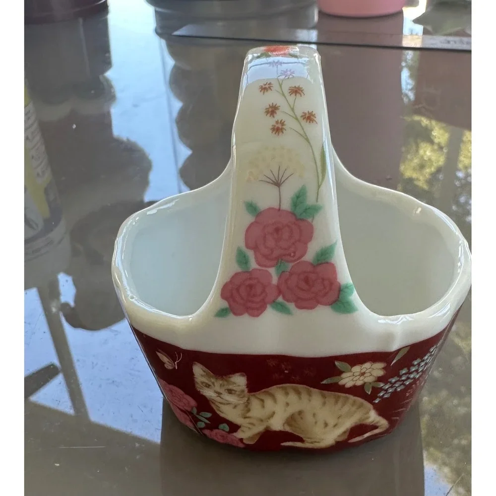 Vintage Ceramic Cat Rose Handle‎ Basket Trinket Dish Home Decor Accent so cute